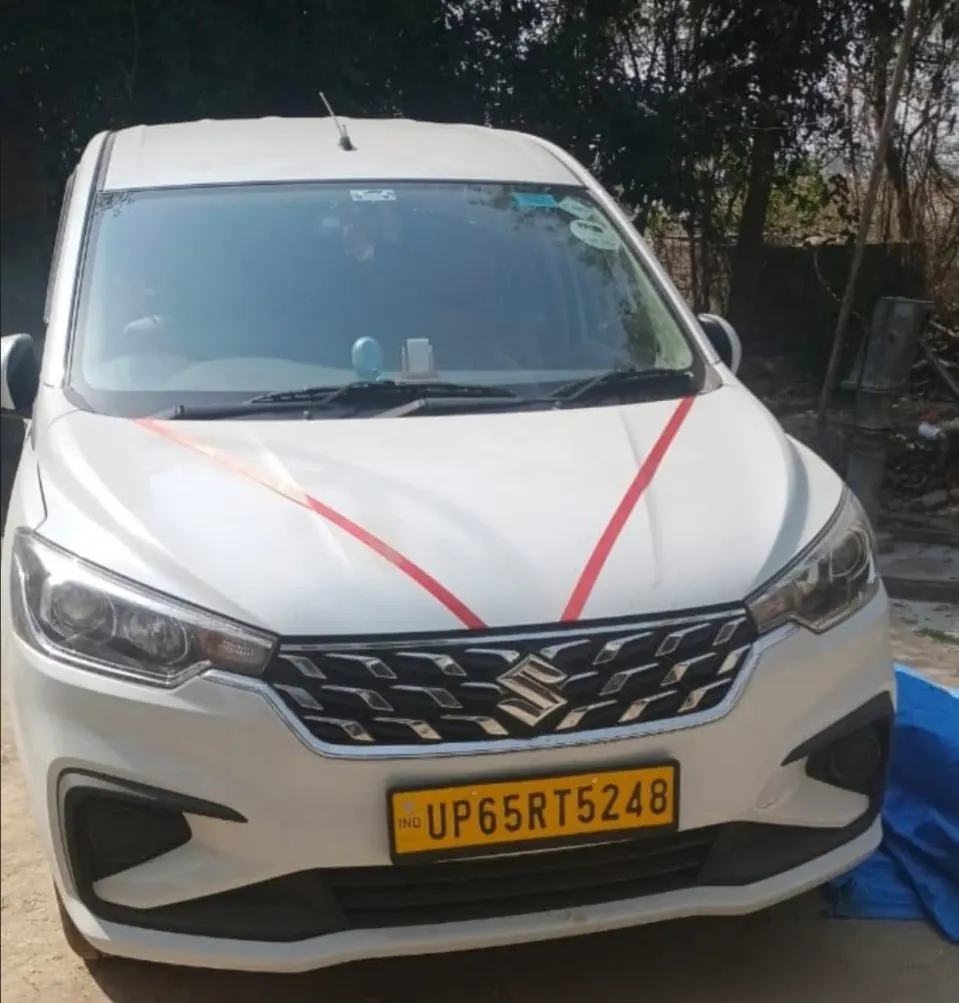 Ertiga exterior photograph